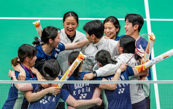 5月3日,韩国队庆祝晋级决赛。新华社记者 孙非 摄